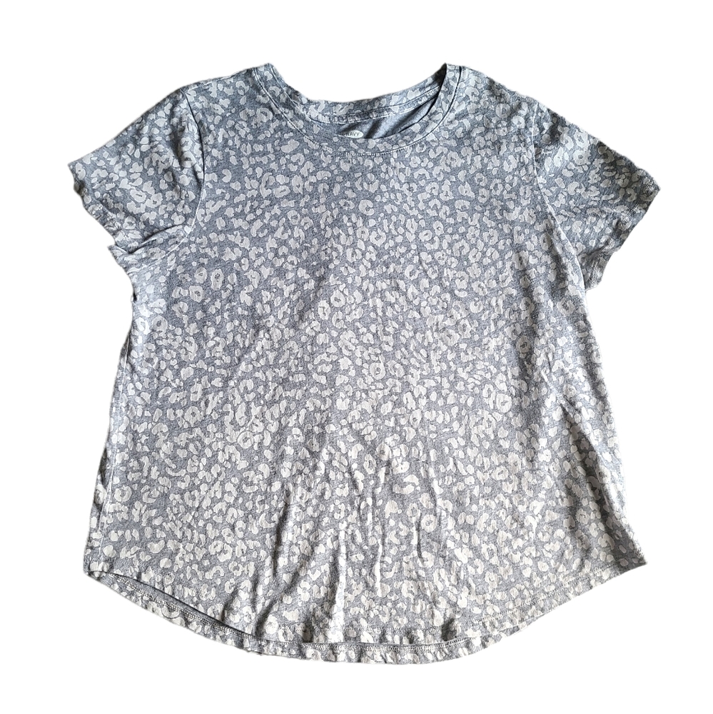 Old Navy Everywear Gray/ white leopard print tee